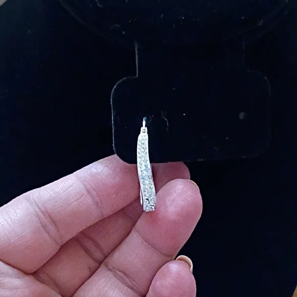 NWT Silver And Bling Earrings - Picture 3 of 12